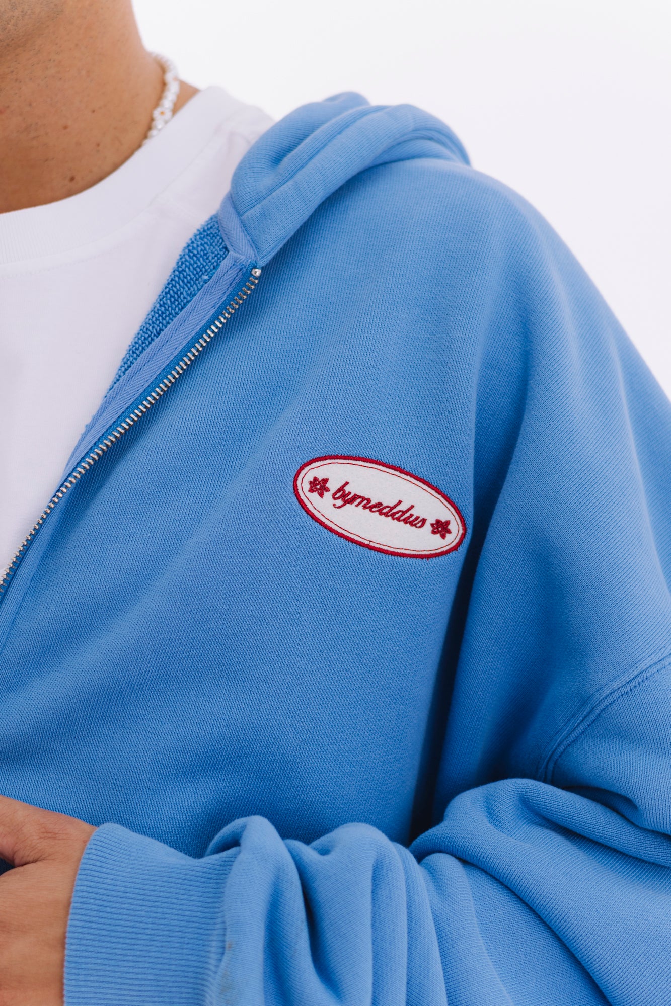 LIGHT BLUE ZIPPER