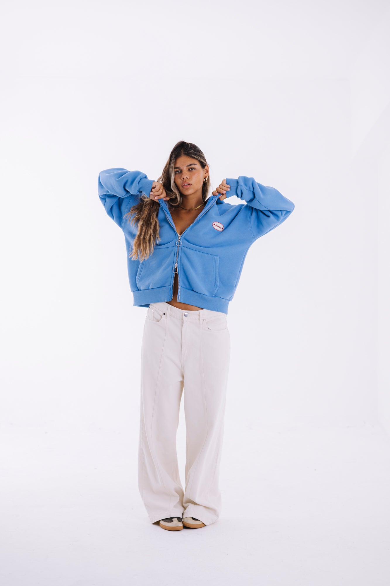 LIGHT BLUE ZIPPER