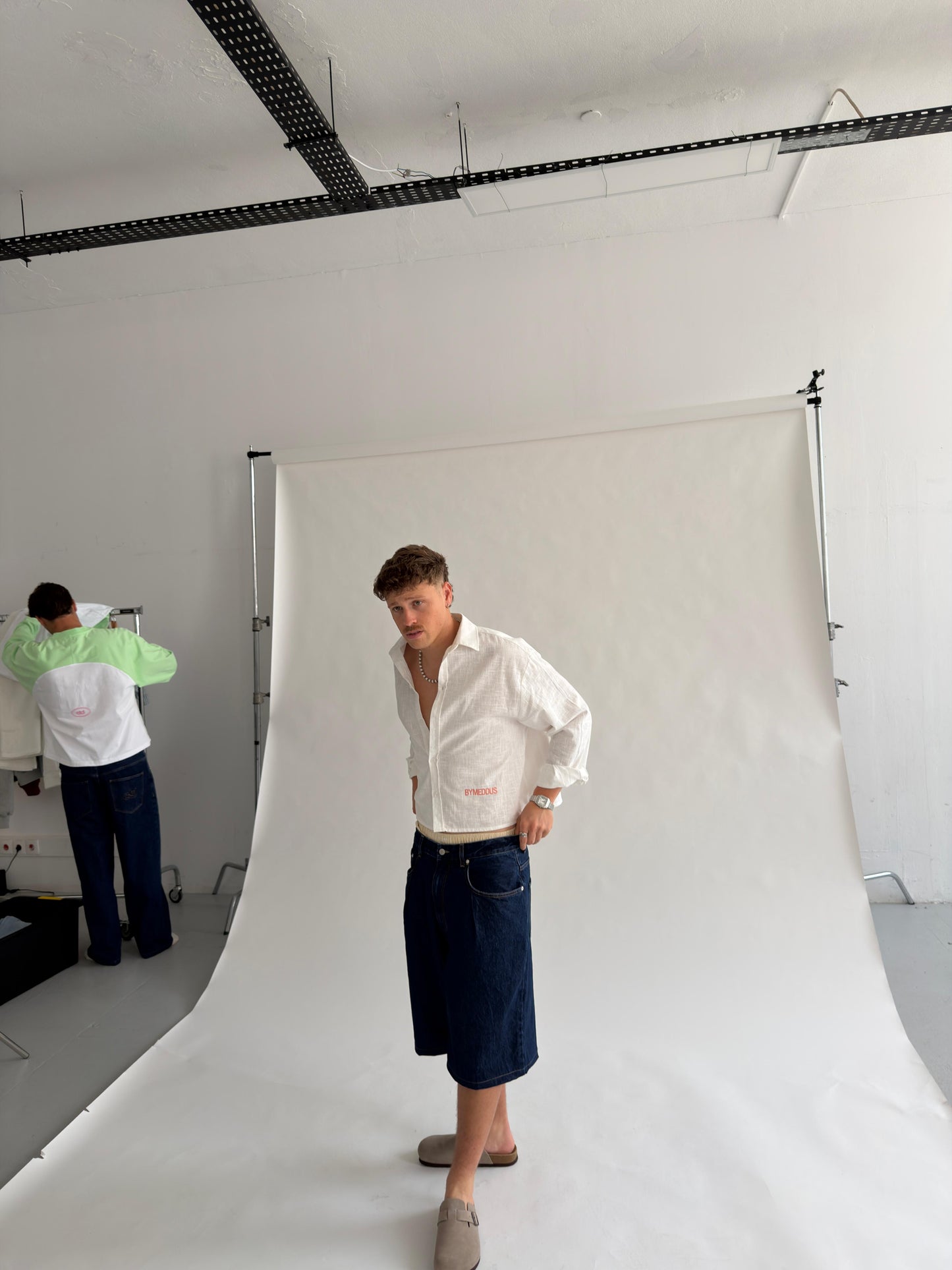 WHITE LINEN SHIRT