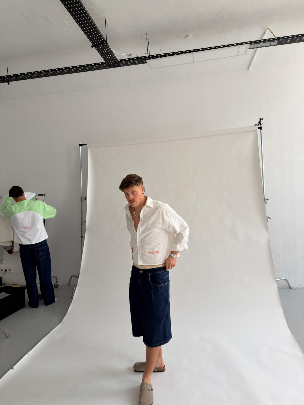 WHITE LINEN SHIRT