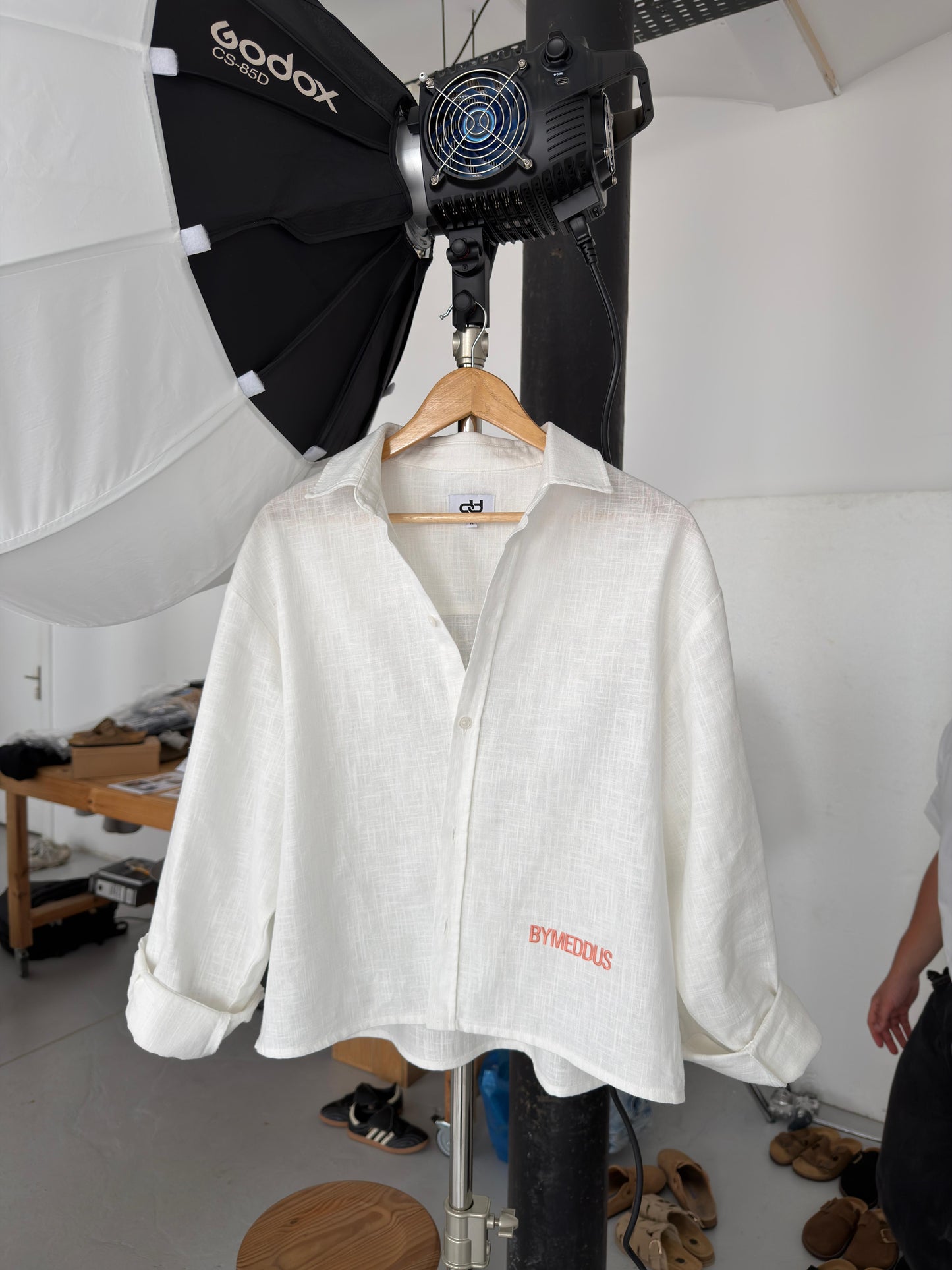 WHITE LINEN SHIRT